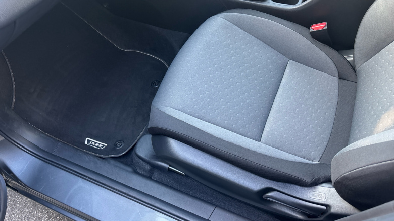 Honda Jazz 1.5 i-MMD Hybrid SE 5dr eCVT Hybrid Hatchback